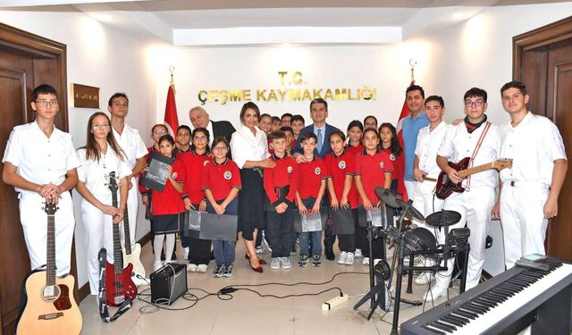 Çeşme’de 'Koridorda Müzik' projesi 5. yılına konserle başladı