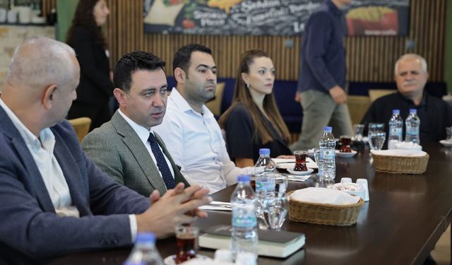 Bayraklı’da amatör spor kulüplerine 3 milyon liralık destek