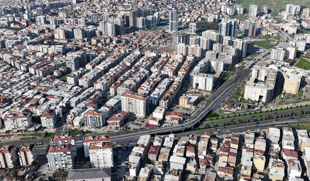 Büyükşehir’den iki bulvarı bağlayacak üst geçit