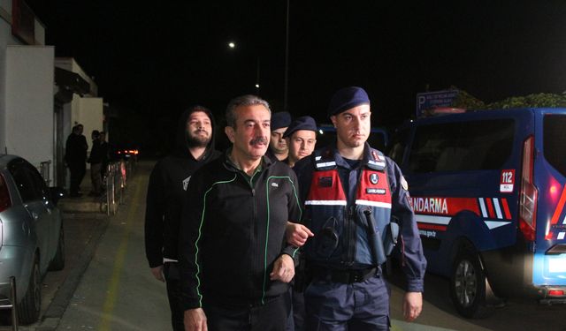 Çukurova Belediyesi soruşturmasında 49 şüpheli adliyede!