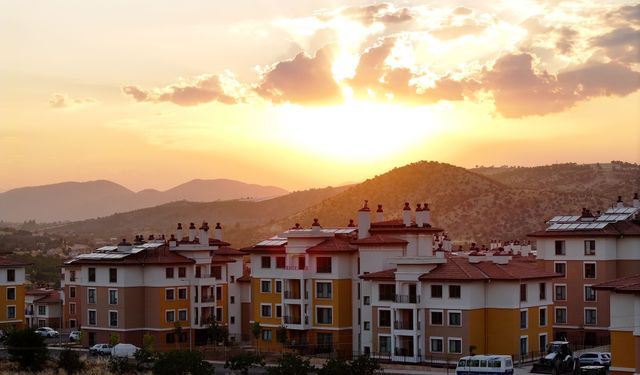 ABD basını deprem bölgesindeki yeniden inşayı gündemine aldı