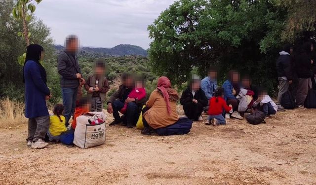 Demre’de düzensiz göç operasyonu