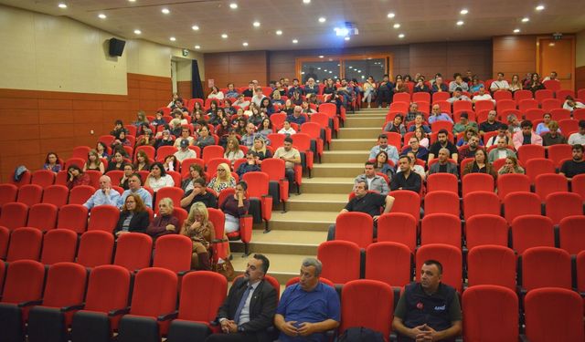 Ege Üniversitesinde afet ve iş güvenliği eğitimi