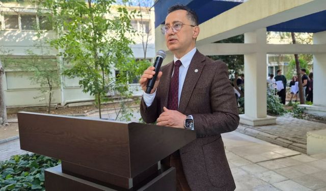 Ege Üniversitesi’nde geleceğin eczacıları beyaz önlüklerini giydi