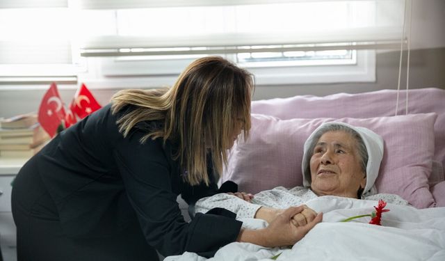 Güzelbahçe’nin çınarlarına anlamlı ziyaret