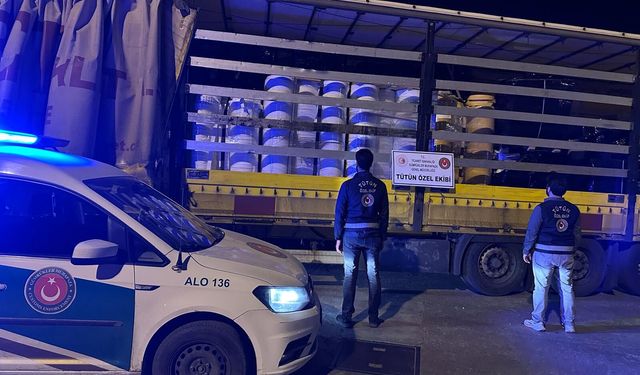 İzmir'de 125,4 milyonluk kaçak tütün operasyonu!