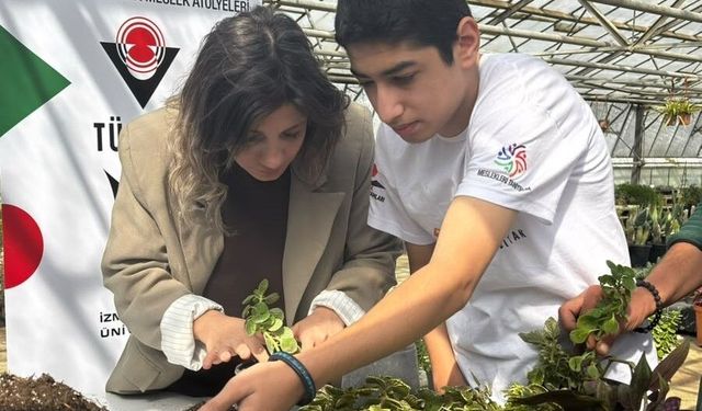 Engel’i aşarak meslekleri deneyimlediler