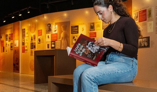 İzmir’in görsel tarihi kitapla gün yüzüne çıktı