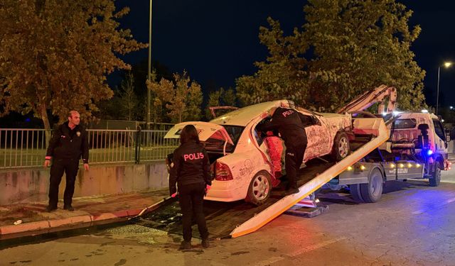 Kayseri’de otomobil kanala uçtu: 2 yaralı