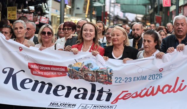 Kemeraltı Festivali renkli kortejle başladı