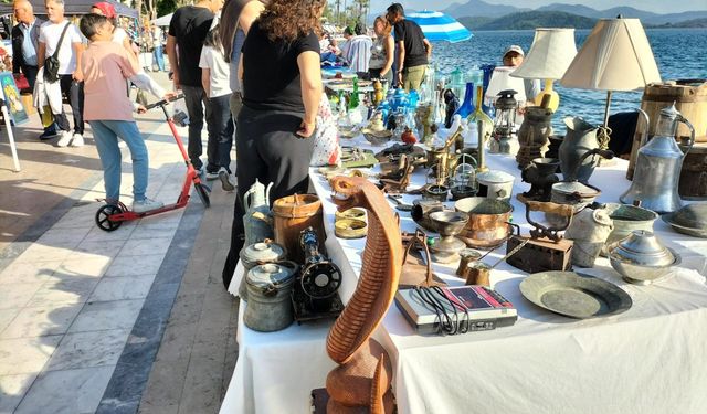 Köyceğiz ikinci el pazarında yoğunluk