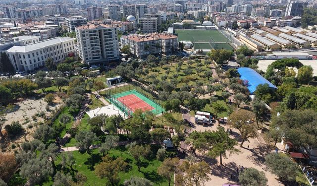 İzmir’de ücretsiz spor istasyonlarının altıncısı Buca’da açıldı