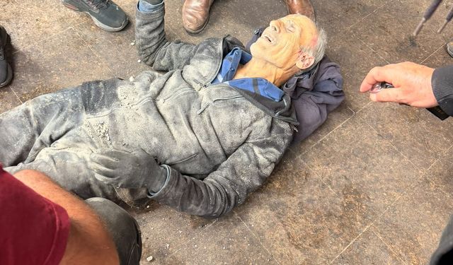 Ümraniye'de sanayi sitesinde balkon çöktü: 3 işçi yaralandı!
