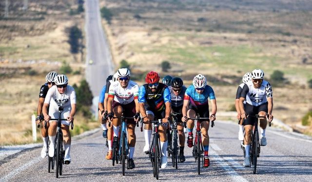 Veloturk Gran Fondo Çeşme’de 809 sporcu yarıştı