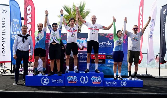 Veloturk Gran Fondo Çeşme’de 809 sporcu pedal çevirdi