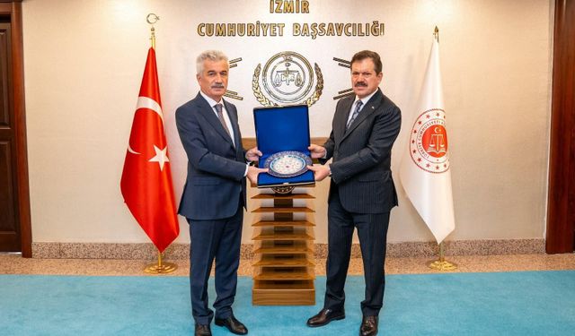 Danıştay Başkanı Zeki Yiğit İzmir Adliyesini ziyaret etti