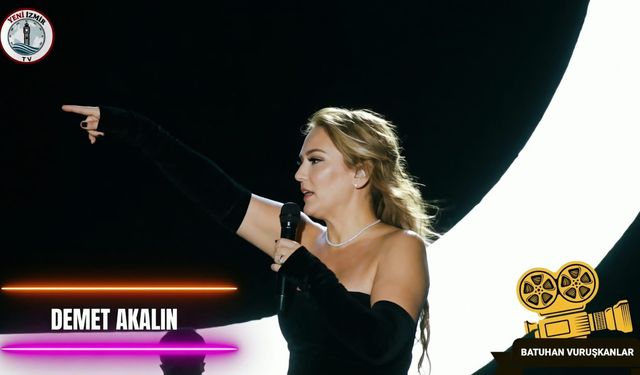 Demet Akalın’dan sahnede evlilik esprisi: 'Elbiseyi sana bırakıyorum!'