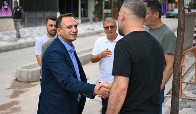 Bornova’da Zafer Caddesi yenileniyor