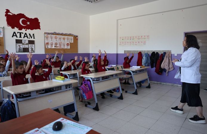 Dünya El Yıkama Günü’nde anlamlı etkinlik: Bayraklı’dan çocuklara hijyen eğitimi