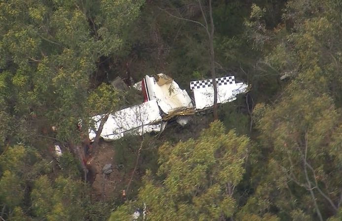 İki uçak çarpıştı: 1 pilot hayatını kaybetti