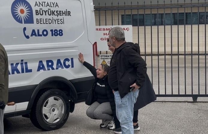 Antalya’da feci kaza: Genç kadın hayatını kaybetti