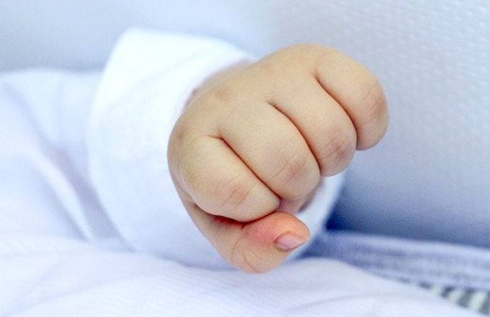 İnanılmaz ihmal: 3 aylık bebek alkolden öldü