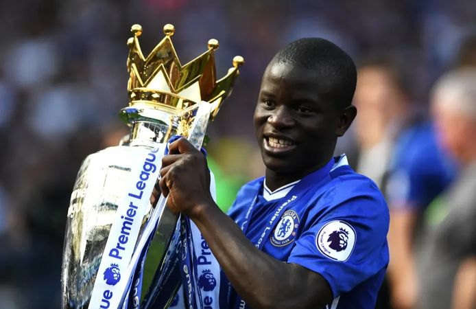 N'Golo Kante İstanbul'a saat kaçta, hangi havalimanına gelecek? Kante uçak takip kodu belli mi?