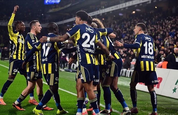 Fenerbahçe'nin Trabzon kafilesi belli oldu: Kadroda kritik eksikler