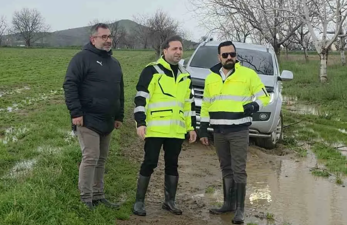 İzmir'de gazeteci habere giderken haber oldu