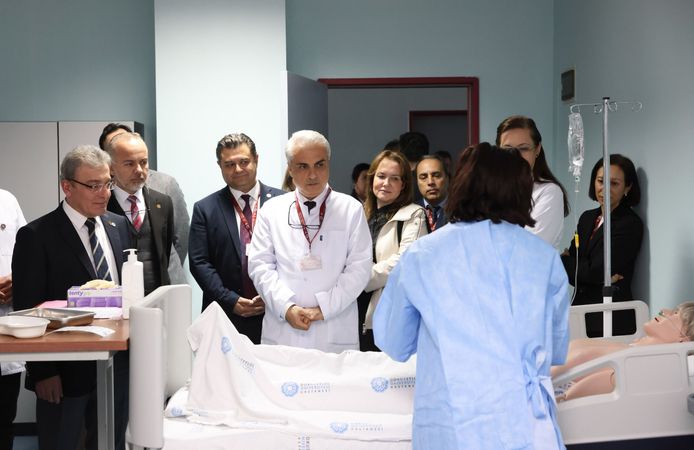 DEÜ, tıp eğitiminde yeni dönemi başlattı