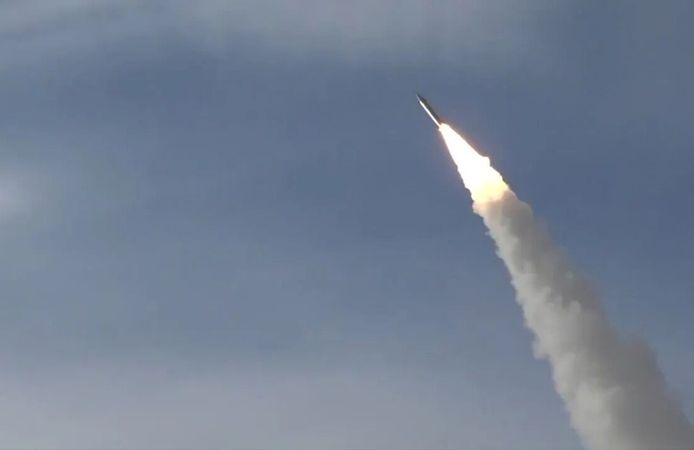 İran ordusu hipersonik hızdaki Siccil füzelerini ilk kez savaş sahasına sürdü