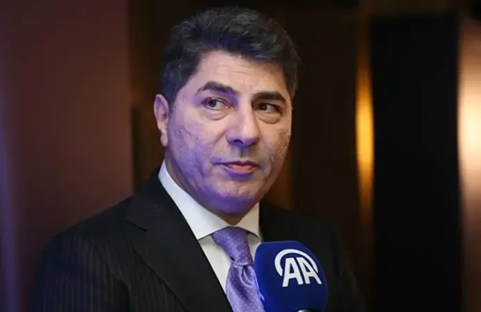 Fenerbahçe’de 'İçimizdeki Galatasaraylılar' kavgası: Hakan Safi’den sert adaylık çıkışı