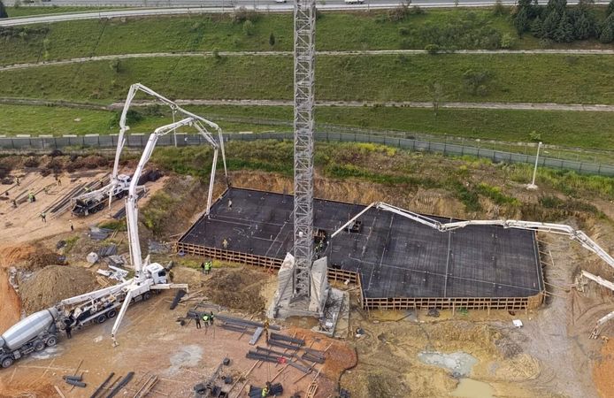 Uzundere’de kentsel dönüşüm çalışmaları sürüyor