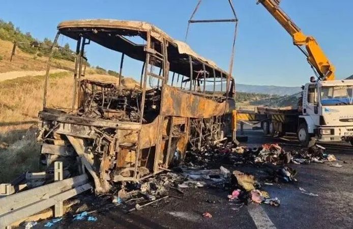 Feci kazada Manisalı otobüs şoförü de hayatını kaybetti