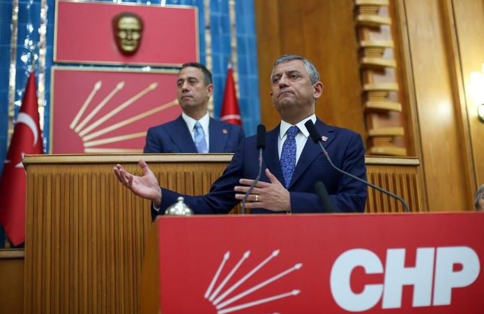 Özel’den ‘paralel’ yanıtı: ‘Millet kimin paralel olduğunu bilir!’