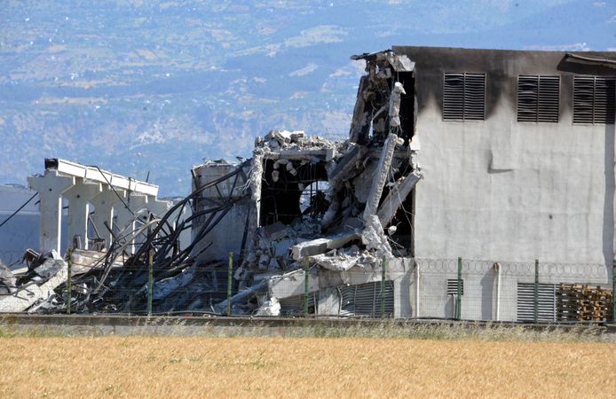 Yanan fabrikadaki hasar, gün ağarınca ortaya çıktı
