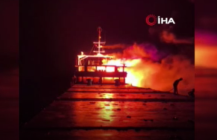 Karadeniz'de 3 gemiye İHA saldırısı!