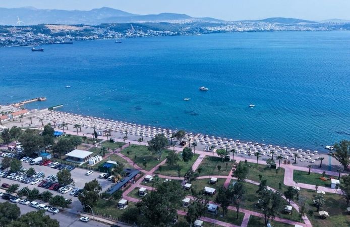 Aliağa'da Mavi Bayraklı plaj sayısı 3'e çıktı: ALBEST ödül aldı