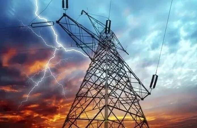 İzmir'in 15 ilçesinde saatler sürecek elektrik kesintisi!