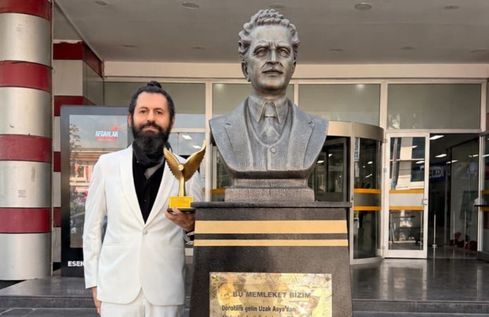Barış Ödülü Nâzım Hikmet’e ithaf edildi!