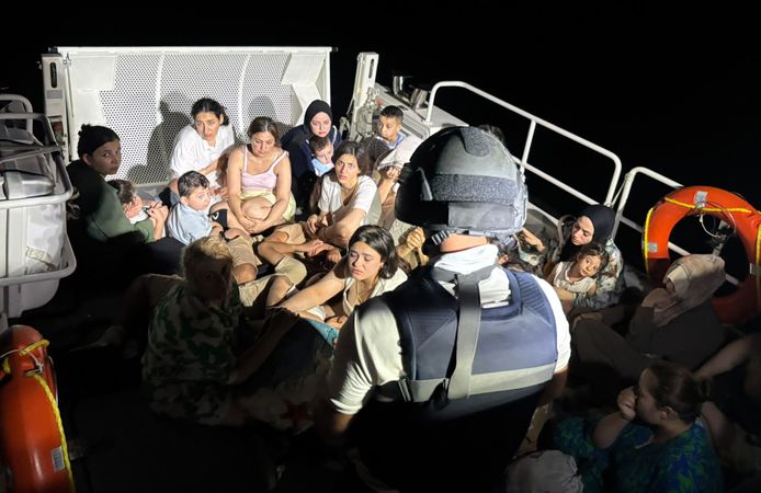Gökova’da yelkenliye göçmen operasyonu