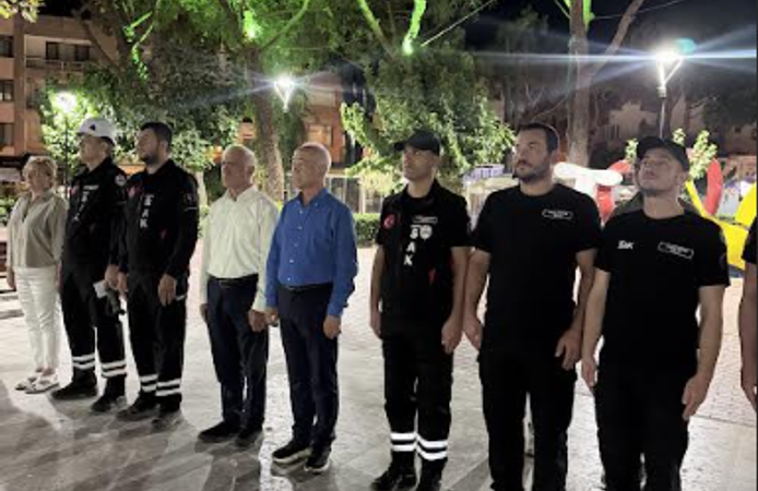 Seferihisar'da deprem 27 yıl sonra aynı saatte anıldı!