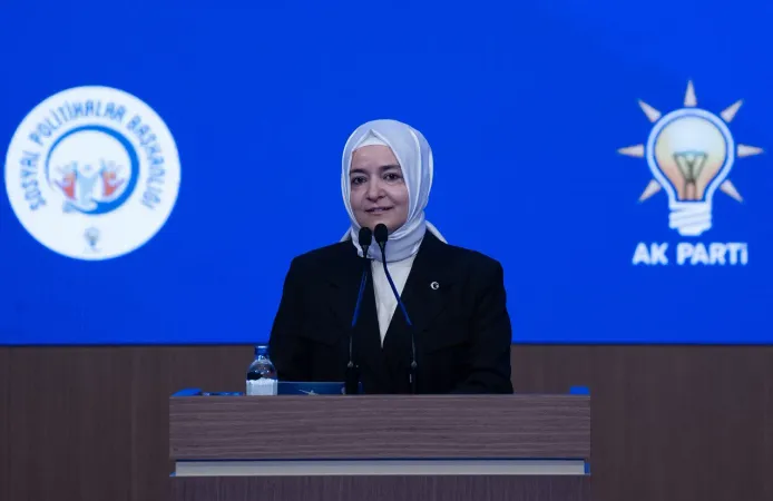 AK Parti’de sürpriz istifa: Fatma Betül Sayan Kaya görevden ayrıldı