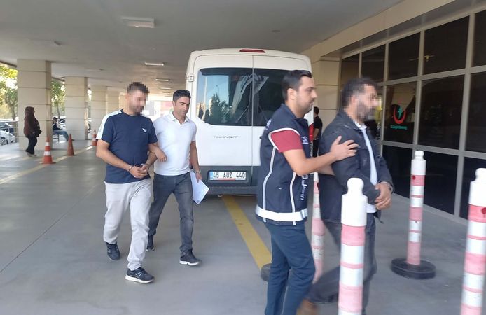 Göçmen kaçakçılığına 2 gözaltı!