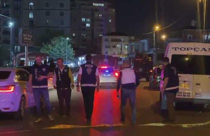 Sultanbeyli’de DEAŞ şüphelisiyle çatışma: 1 kişi yaralandı