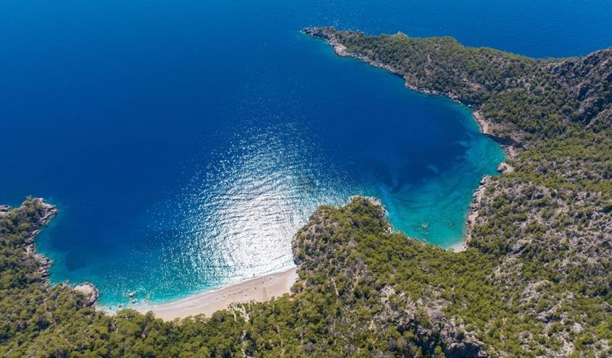 Doğayla iç içe tatil arayanlara Ege’nin saklı cenneti: Sessiz, el değmemiş ve kalabalıktan uzak