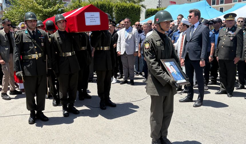 Libya’da şehit olan Albay Maden İzmir’de uğurlandı