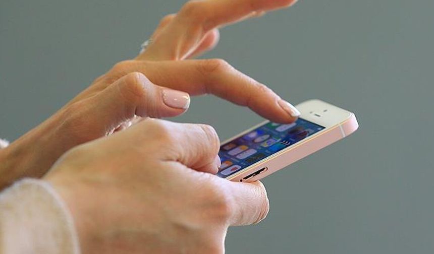 Telefonunuz yanmasın! Yaz sıcağında serin tutun