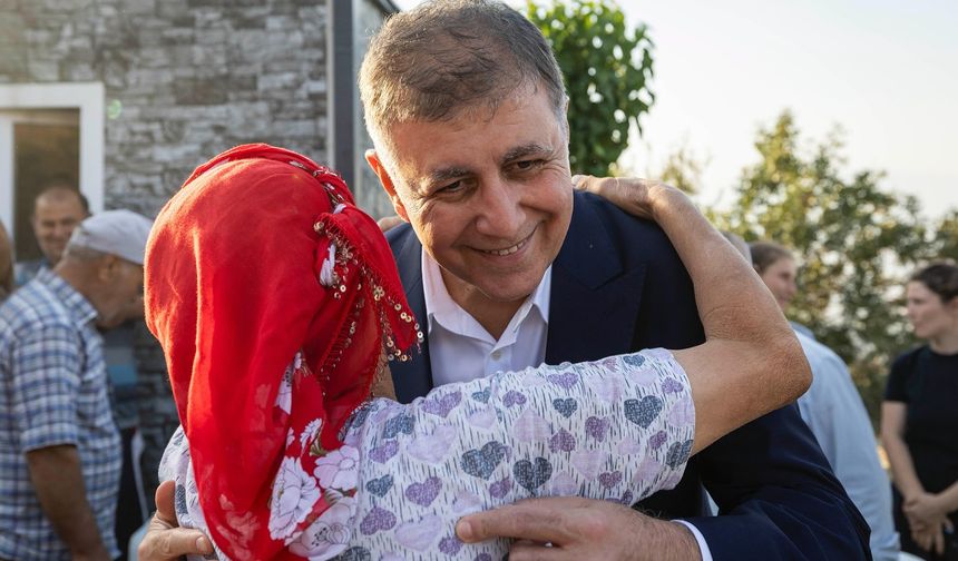 İzmir'de yangın: Başkan Tugay, etkilenen aileyi ziyaret etti, destek sözü verdi