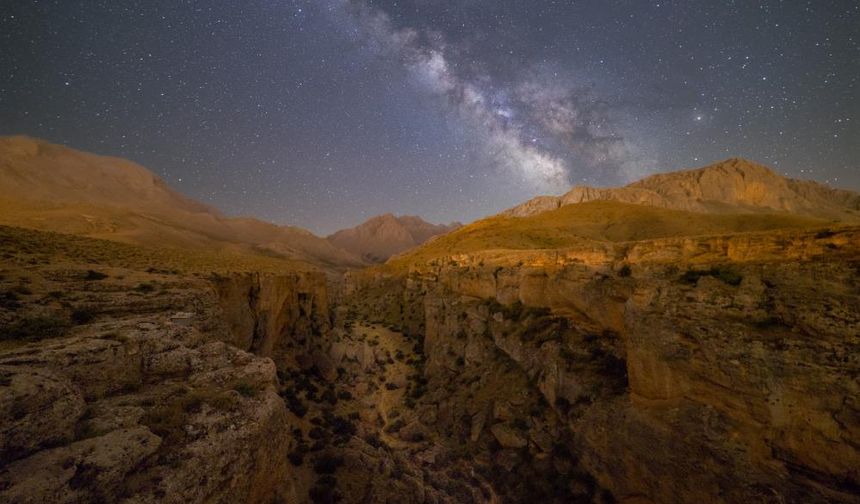 Türk astrofotoğrafçı Aladağlar'da büyüleyici kareler yakaladı